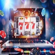 Platform emototo menampilkan berbagai kategori permainan kasino dan sportsbook